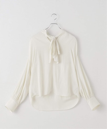 ボウタイブラウス