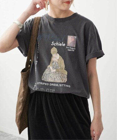 ART GRAPHIC Tシャツ