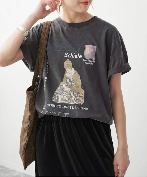 ART GRAPHIC Tシャツ