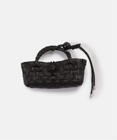 NHE / ニエ Ngang keychain LIP CASE