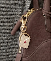 MALUS / マリュス Metal key charm