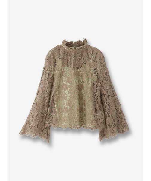 レースブラウス