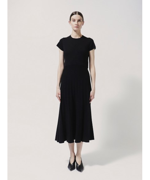 ロングプリーツワンピース