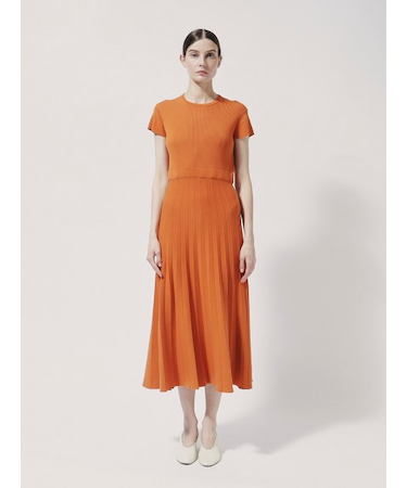 ロングプリーツワンピース