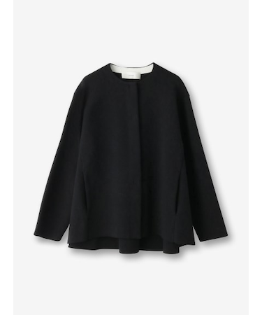 比翼ノーカラージャケット