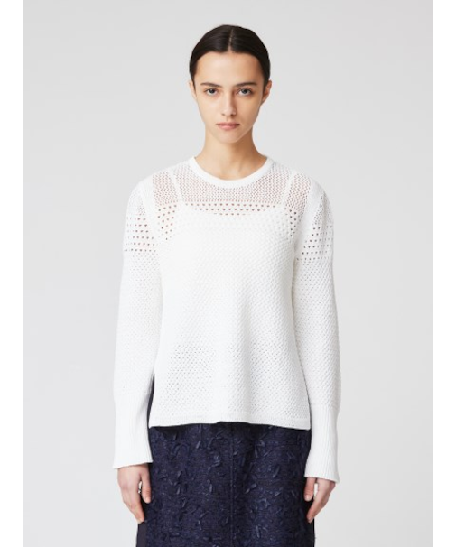 透かし編みクルーネックニット