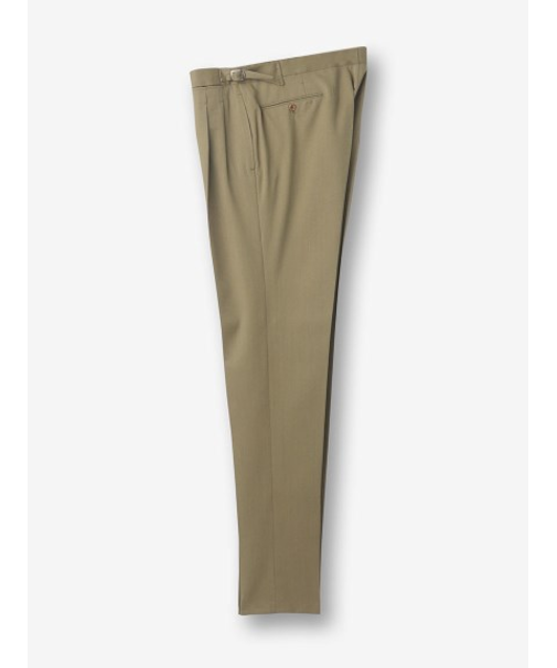 ベルトレス パンツ