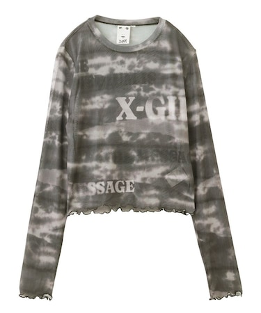 TYPOGRAPHY AND MARBLE MESH TOP