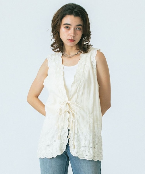 EMBROIDERY BLOUSE