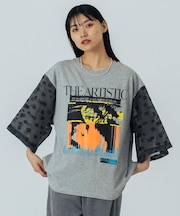 FLOWER SLEEVE GRAPHIC TOP