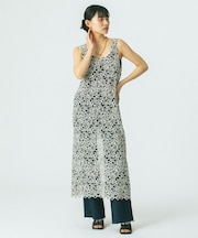 LACE SLEEVELESS DRESS