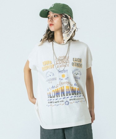 BLOWN AWAY PRINT TEE