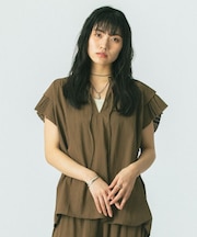 SUCKER FRILL BLOUSE