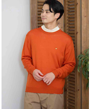 無地クルーネックニット