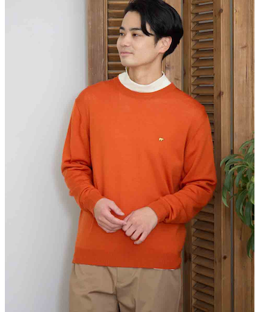 無地クルーネックニット