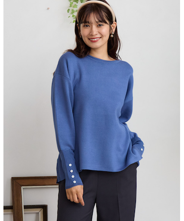 袖口ボーダークルーネックニット