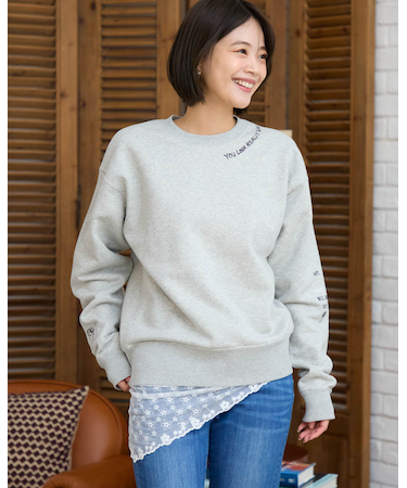 刺しゅうトレーナー