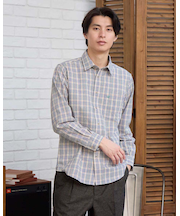 チェックシャツ
