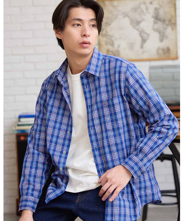 チェックシャツ