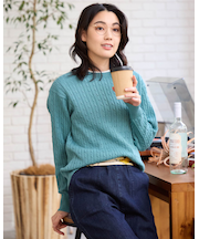 クルーネックニット