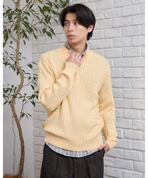 ハーフZIPケーブルニット