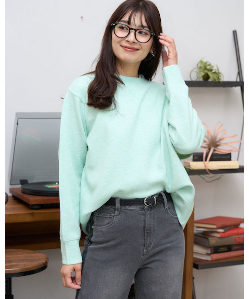 クルーネックスウェット