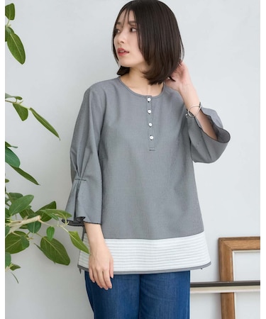 裾ピンタックブラウス