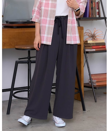 タックワイドパンツ