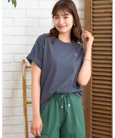 バックロゴTシャツ