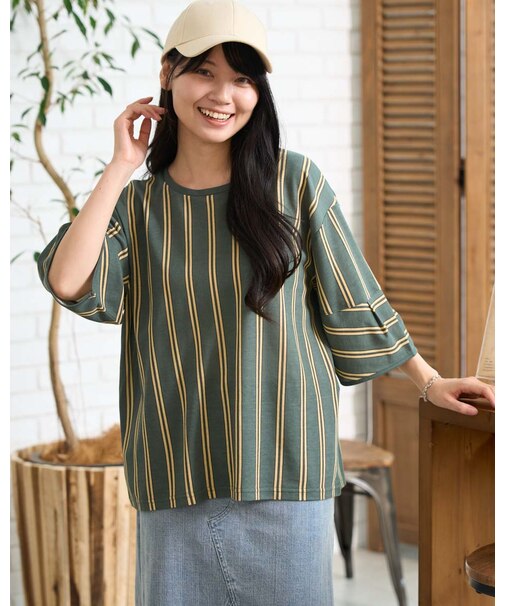 袖タックTシャツ