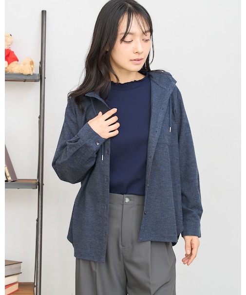 フードシャツ