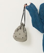 ハートビーズ゛刺繍巾着