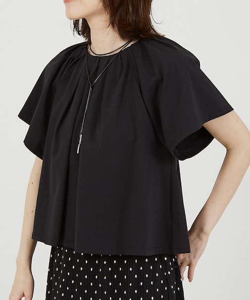 タックフレアーショートプルオーバー