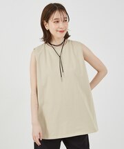 バックスリットノースリ