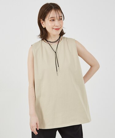 バックスリットノースリ