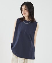 バックスリットノースリ