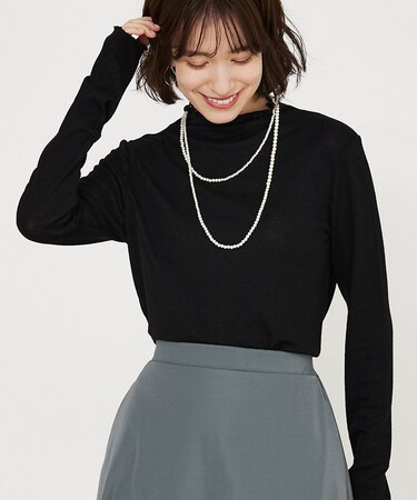 メロウハイネックプルオーバー