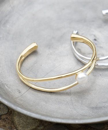 【NOVA】サージカルステンレス淡水パールバングル