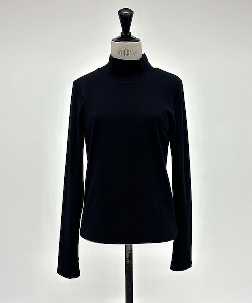 ハイネックプルオーバー