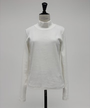 ハイネックプルオーバー