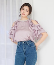 ショルダーオープンビジュー付フリルブラウス