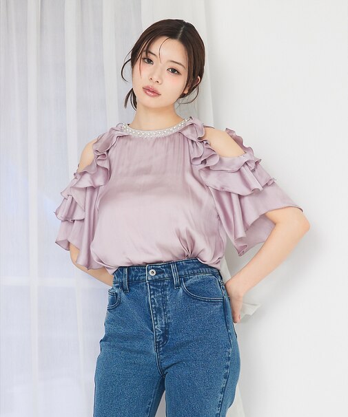 ショルダーオープンビジュー付フリルブラウス