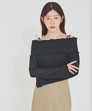 フリルオフショルシアーカットソー