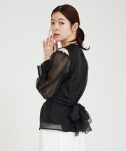 ショルダースリットシアーブラウス