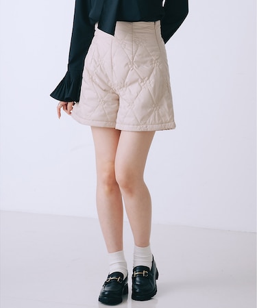 オリジナルロゴフラワー刺繍中綿ショートパンツ