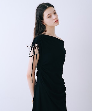 ワンショルカットソードレープワンピース