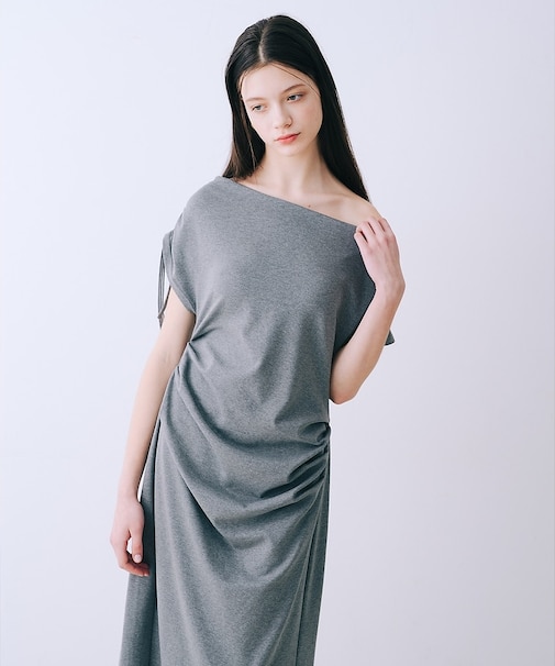 ワンショルカットソードレープワンピース
