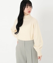 ハイネックニット