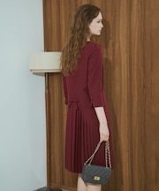 バックシャンプリーツドッキングワンピース