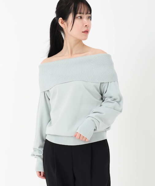 オフショルダーニット